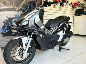 HONDA ADV150 (1)