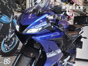 YAMAHA R15 (7)