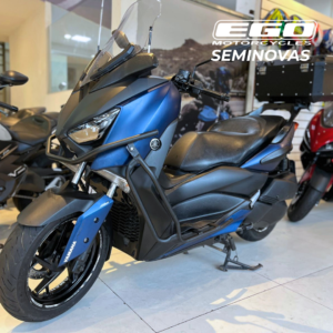 YAMAHA XMAX (1)