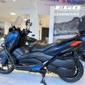 YAMAHA XMAX (2)