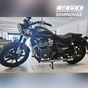 SUPER METEOR 650 ASTRAL BLACK (2)