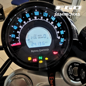 SUPER METEOR 650 ASTRAL BLACK (4)
